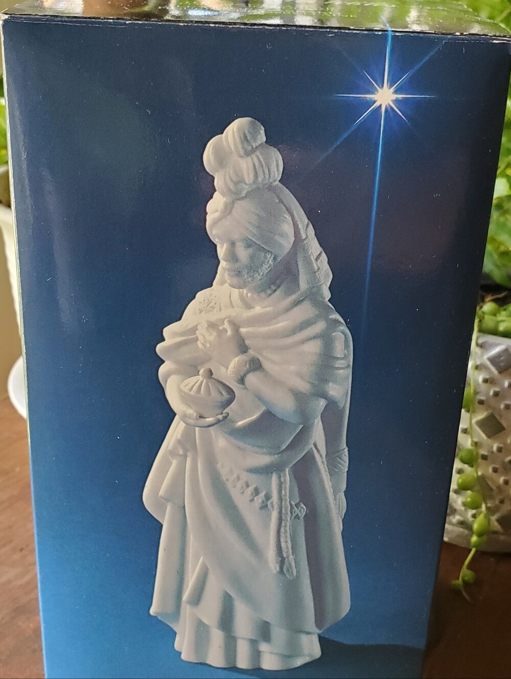 Vintage 1982 Avon Nativity Collectibles The Magi Kaspar Porcelain Original Boxed